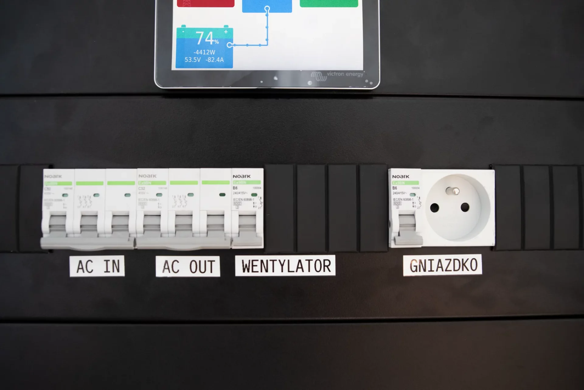 Magazyn energii ALL in ONE 15KW40kWh Baterie LiFePO4 Plug in Victron - obrazek 14