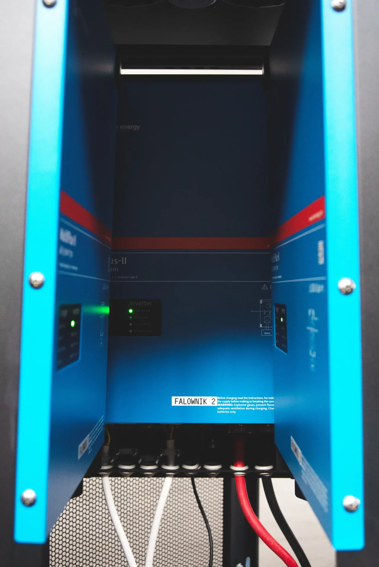 Magazyn energii ALL in ONE 9KW15kWh Baterie LiFePO4 Plug in Victron - obrazek 14